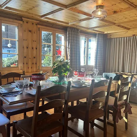Cozy In Cozy Shared Flat - Prime Location Homestay